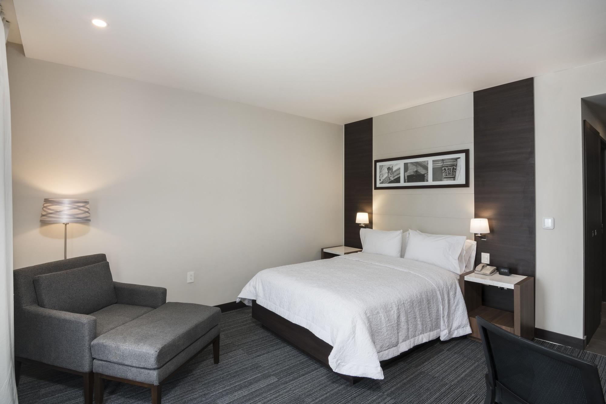Hampton Inn And Suites San Luis Potosi Slp Eksteriør bilde