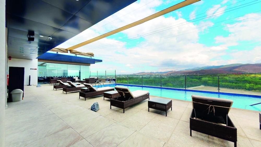 Hampton Inn And Suites San Luis Potosi Slp Eksteriør bilde