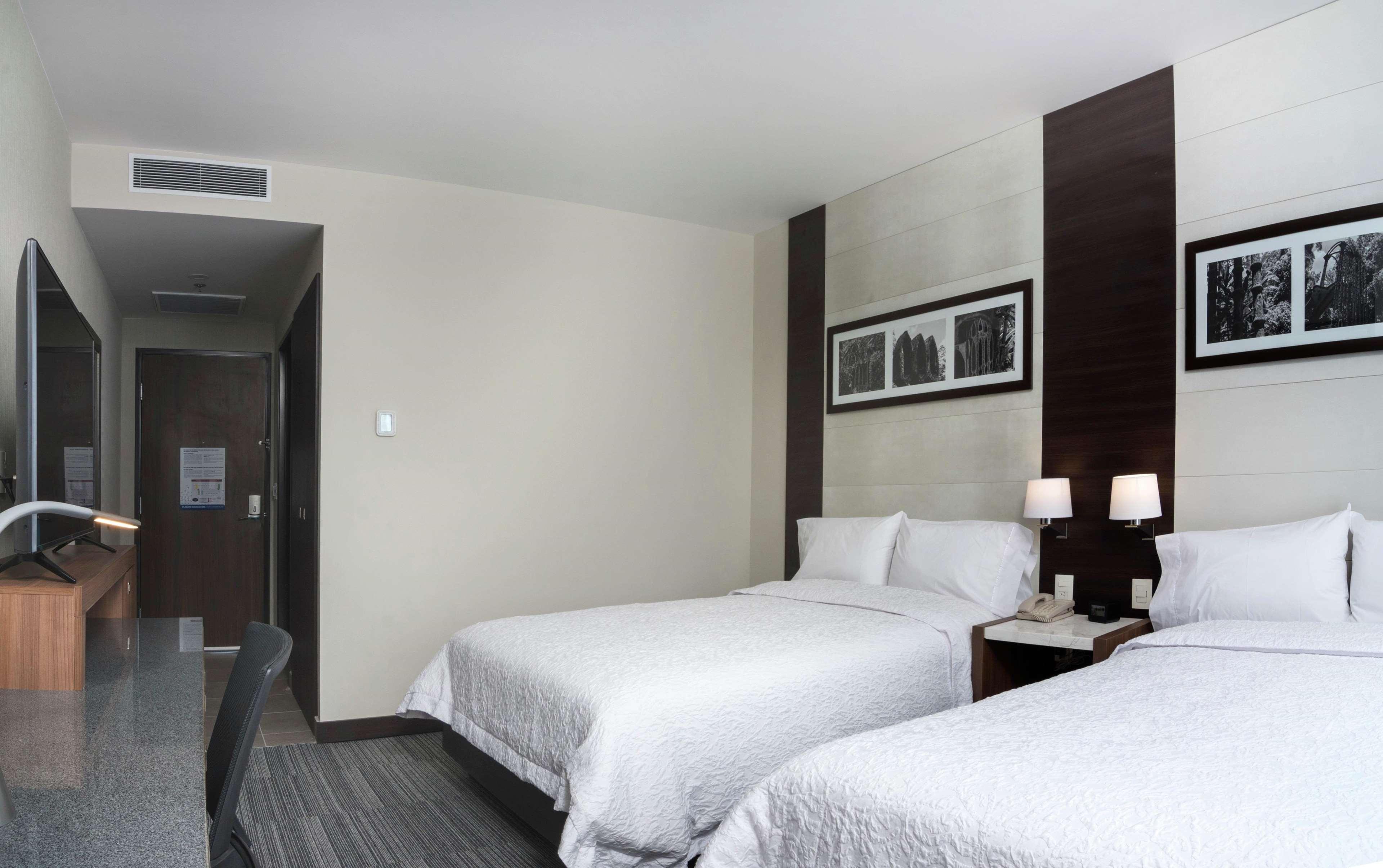 Hampton Inn And Suites San Luis Potosi Slp Eksteriør bilde