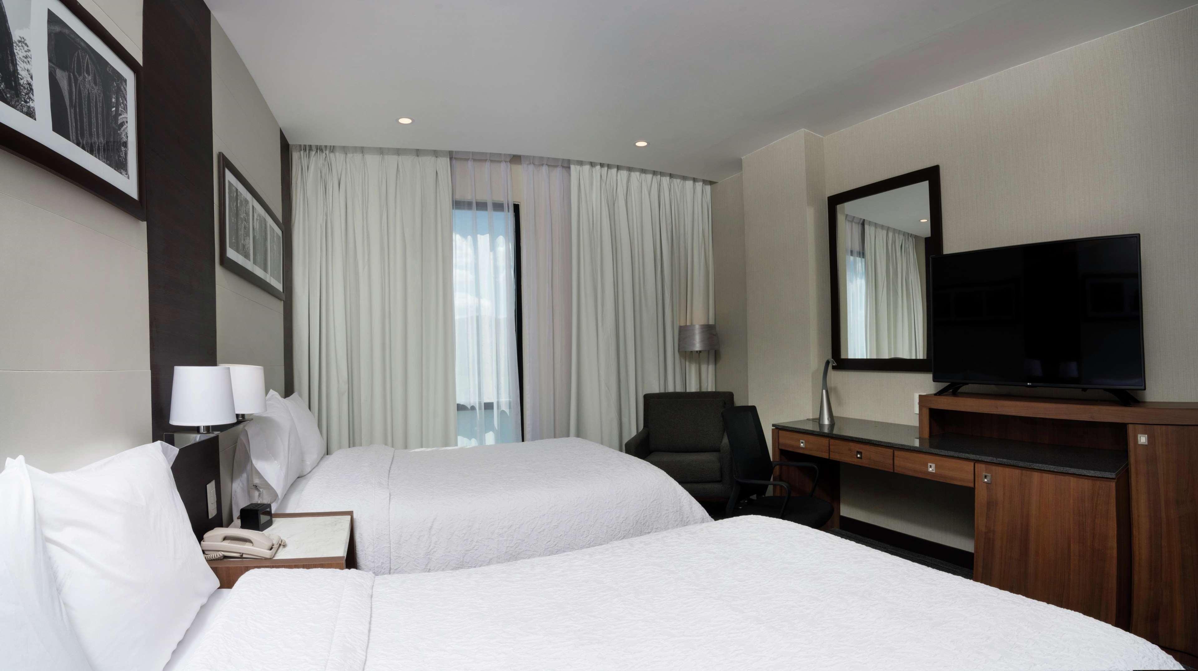 Hampton Inn And Suites San Luis Potosi Slp Eksteriør bilde